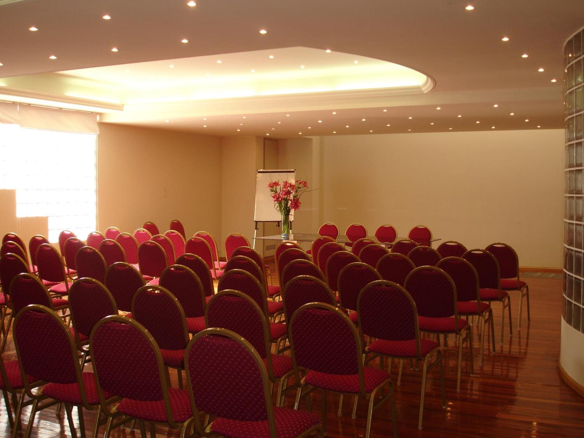 מנדוזה Altezza Apart Suites מראה חיצוני תמונה